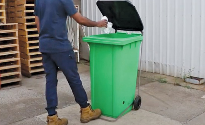 Wheelie Bin Lid-Opener for opening and closing a wheelie bin lid using a foot pedal