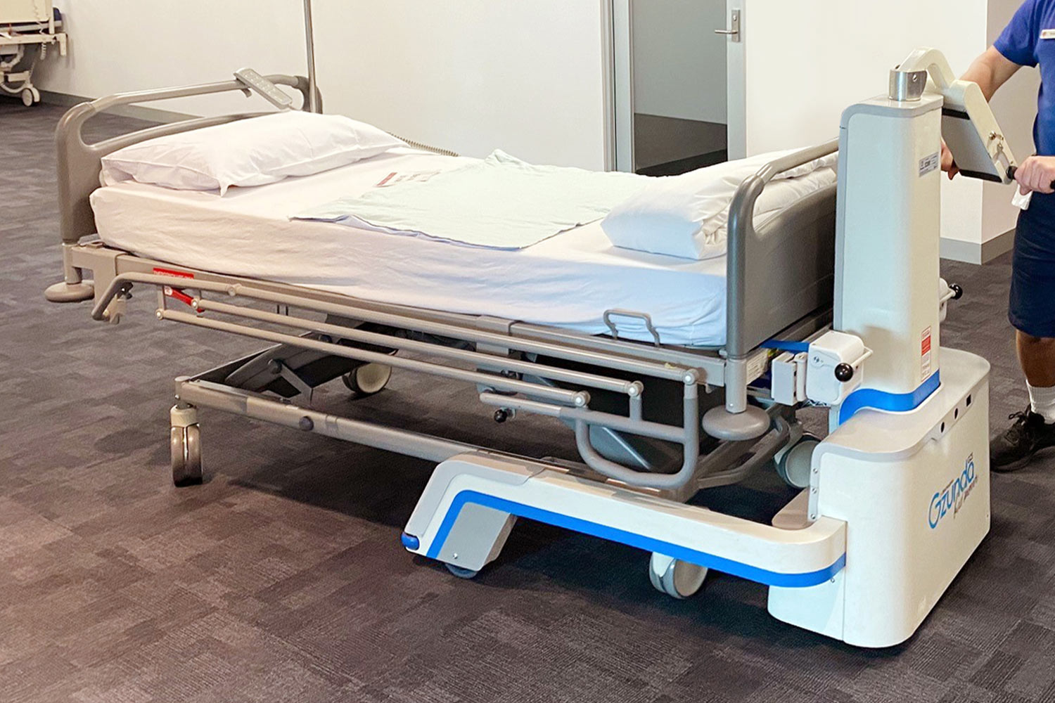 Electrodrive's Gzunda GZS powered bed mover in action